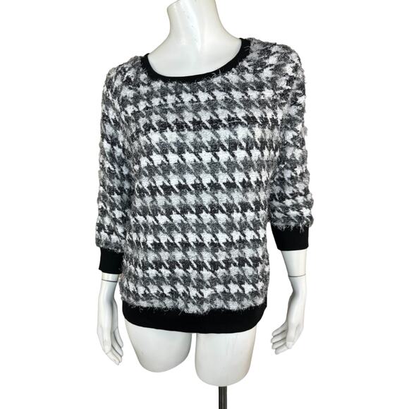 Cato Medium Black White Houndstooth Fuzzy Sweater 3/4 Sleeves Mock Neck - Picture 1 of 12